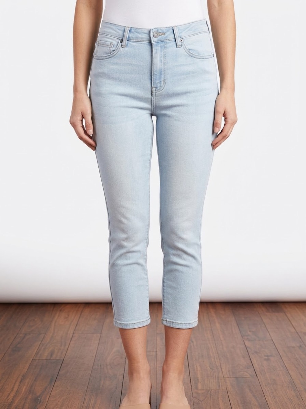 Judy Blue Light Blue Cropped Straight Jeans